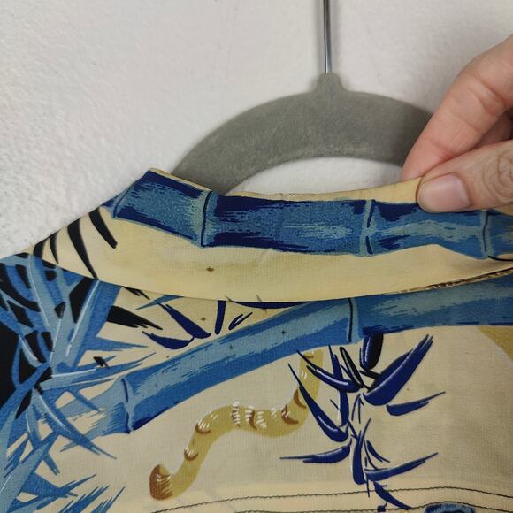 Vintage Avanti Silk Hawaiian Shirt Mens Large Tiger Bamboo AOP Print Floral‎ - Picture 5 of 8